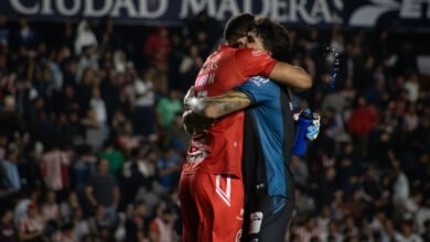 Gallos vs Chivas