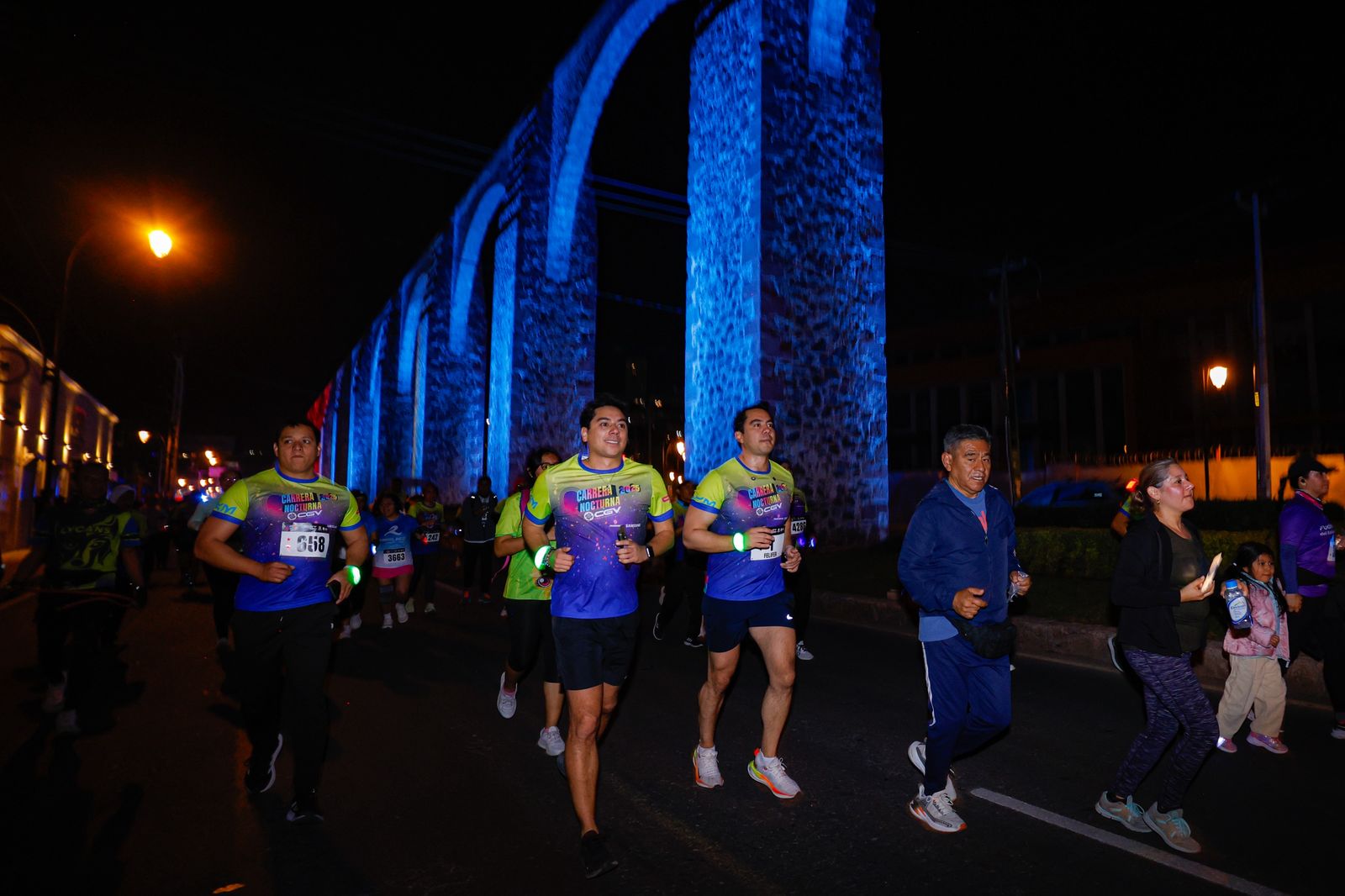 M s De 8 Mil Corredores Llenan De Energ a El Centro Hist rico En La m-s-de-8-mil-corredores-llenan-de-energ-a-el-centro-hist-rico-en-la